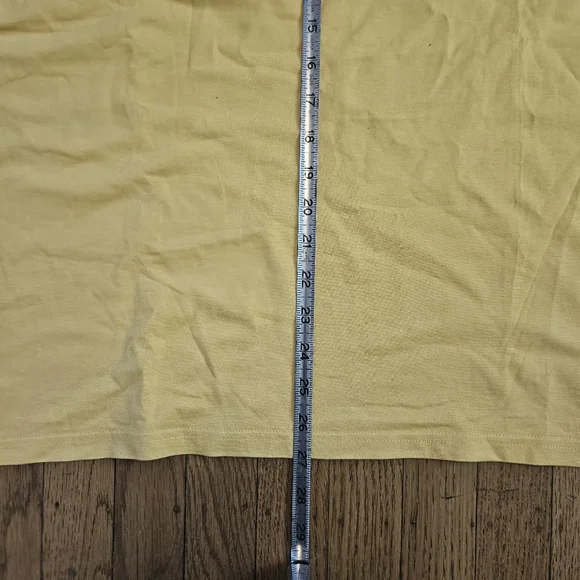 The Carhartt WIP Women's Pocket T-Shirt in size Medium - Picture 4 of 4